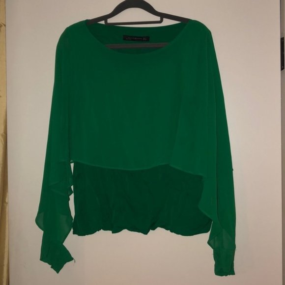 Zara Tops - Gorgeous green Zara open sleeve top in large